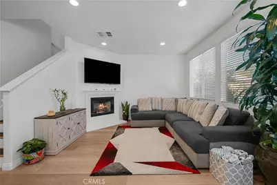 19415 Opal Lane, Saugus, CA 91350 - Photo 6