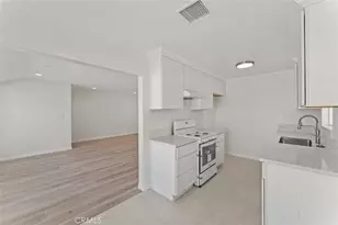 14722 Strathern, Panorama City, CA 91402 - Photo 22