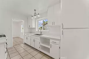 14722 Strathern, Panorama City, CA 91402 - Photo 6