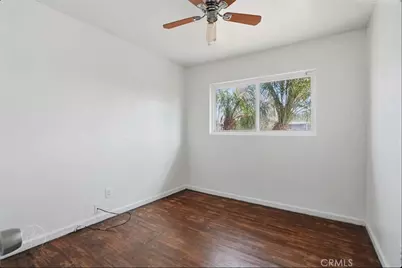 305 Jones Street, Bakersfield, CA 93309 - Photo 8
