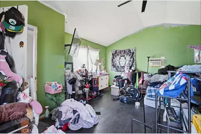 305 Jones Street, Bakersfield, CA 93309 - Photo 14