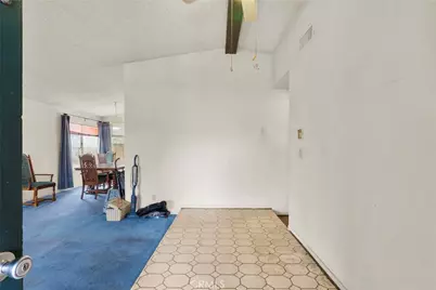 26815 Lugar De Oro Drive, Valencia, CA 91354 - Photo 4