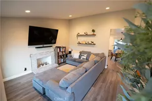 27626 Saffron Ln, Saugus, CA 91350 - Photo 2