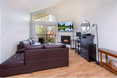 5535 Canoga Avenue #207, Woodland Hills, CA 91367 - Photo 1