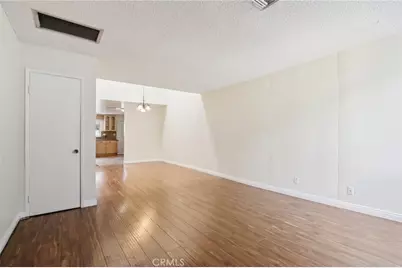 7320 Lennox Avenue #D11, Van Nuys, CA 91405 - Photo 6