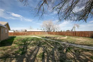 40182 179th, Lake Los Angeles, CA 93591 - Photo 8