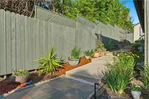 1406 Manzanita, Los Angeles, CA 90027 - Photo 52