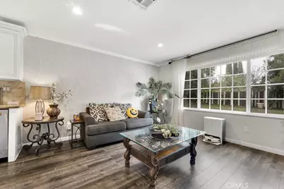 11962 Salem Drive, Granada Hills, CA 91344 - Photo 10