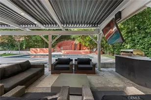 20183 Allentown Dr, Woodland Hills, CA 91364 - Photo 34