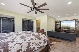 28975 Lotusgarden Dr, Canyon Country, CA 91387 - Photo 22