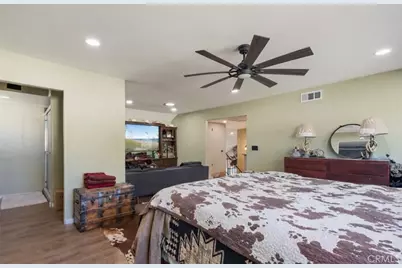 28975 Lotusgarden Dr, Canyon Country, CA 91387 - Photo 26