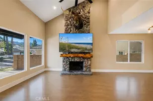 28975 Lotusgarden Dr, Canyon Country, CA 91387 - Photo 8