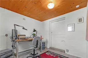 1321 W Valley Heart Dr, Burbank, CA 91506 - Photo 36