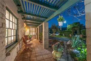 1321 W Valley Heart Dr, Burbank, CA 91506 - Photo 52