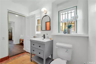 1321 W Valley Heart Dr, Burbank, CA 91506 - Photo 24