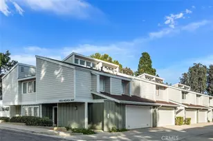 10056 Melinda Way, Northridge, CA 91325 - Photo 2