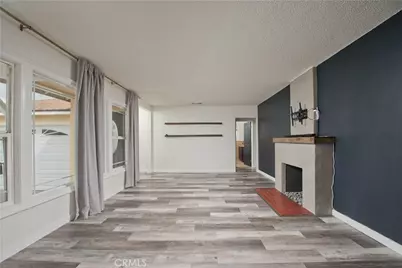 13568 Ottoman, Los Angeles, CA 91331 - Photo 22