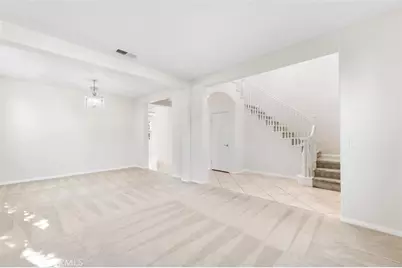 22046 Halsted Street, Chatsworth, CA 91311 - Photo 4