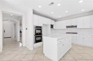 22046 Halsted St, Chatsworth, CA 91311 - Photo 8