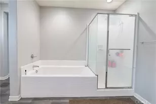 28604 Foothill, Saugus, CA 91350 - Photo 30