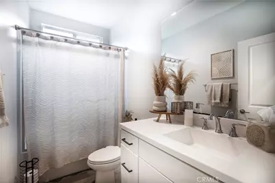 28604 Foothill, Saugus, CA 91350 - Photo 22