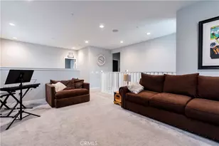 28604 Foothill, Saugus, CA 91350 - Photo 32