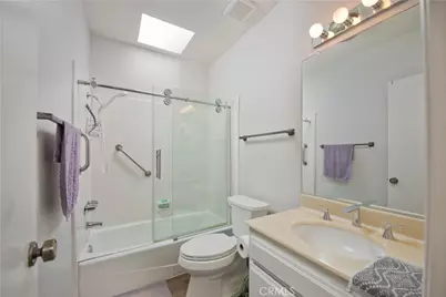 5711 Owensmouth #107, Woodland Hills, CA 91367 - Photo 16