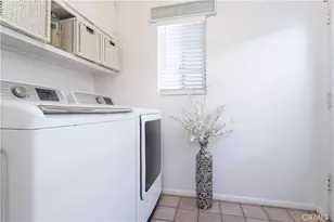 8006 Zelzah, Reseda, CA 91335 - Photo 22