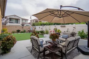 20525 Martingale, Saugus, CA 91350 - Photo 14