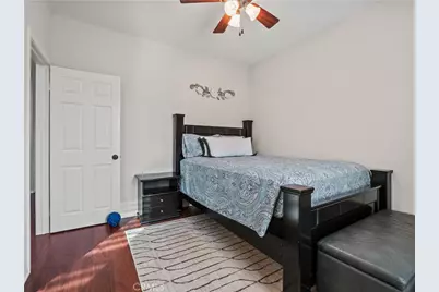 28532 Agajanian, Saugus, CA 91390 - Photo 10