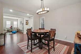 28532 Agajanian, Saugus, CA 91390 - Photo 6