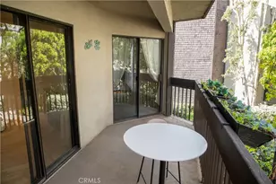 950 N Kings, West Hollywood, CA 90069 - Photo 8