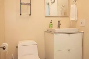 950 N Kings, West Hollywood, CA 90069 - Photo 10