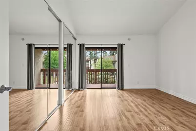 21551 Burbank #96, Woodland Hills, CA 91367 - Photo 28