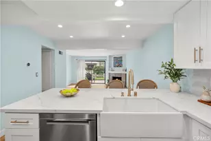 21551 Burbank, Woodland Hills, CA 91367 - Photo 10