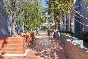 17711 Margate, Encino, CA 91316 - Photo 38