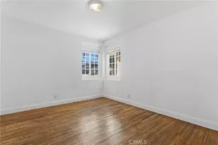 22727 Collins St, Woodland Hills, CA 91367 - Photo 22