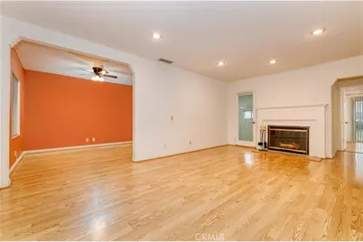 18649 Chase, Northridge, CA 91324 - Photo 8