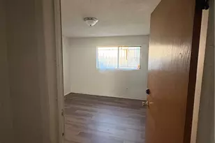 529 531 S Sydney, East Los Angeles, CA 90022 - Photo 8