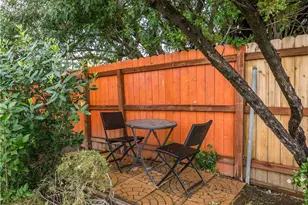 24308 Shrewsbury, West Hills, CA 91307 - Photo 6