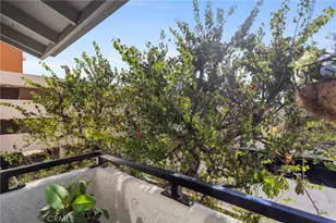 12380 Chandler, Valley Village, CA 91607 - Photo 28