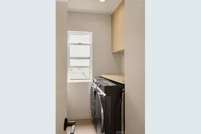 13916 La Maida Street, Sherman Oaks, CA 91423 - Photo 22