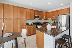 19345 Laroda Ln, Saugus, CA 91350 - Photo 16