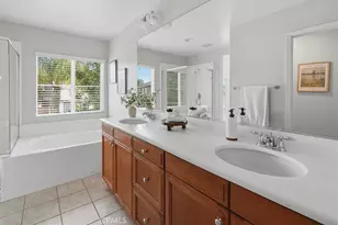 19345 Laroda Ln, Saugus, CA 91350 - Photo 24