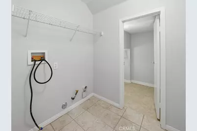 19345 Laroda Lane, Saugus, CA 91350 - Photo 10