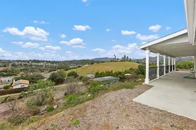 2389 Primrose, Vista, CA 92083 - Photo 36