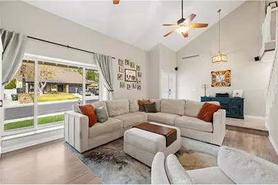 28972 Lotusgarden, Canyon Country, CA 91387 - Photo 6