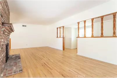 11431 Valjean Avenue, Granada Hills, CA 91344 - Photo 4