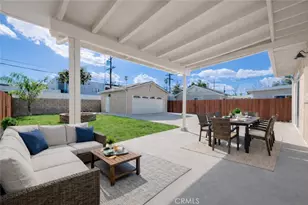 22052 Cantlay St, Canoga Park, CA 91303 - Photo 8