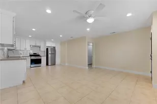 22052 Cantlay St, Canoga Park, CA 91303 - Photo 10